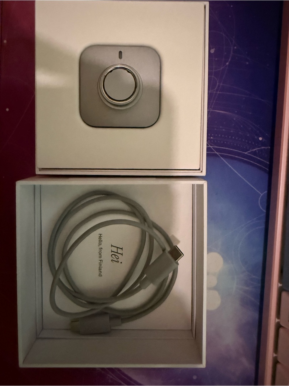 Size 7 OURA - Original Ring, Charger, and USB-C Cable.